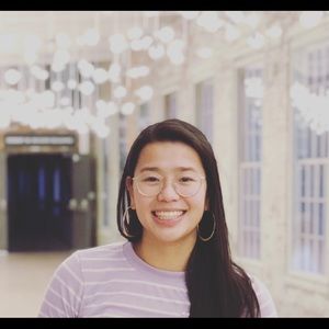 Meet your Posher, Mia